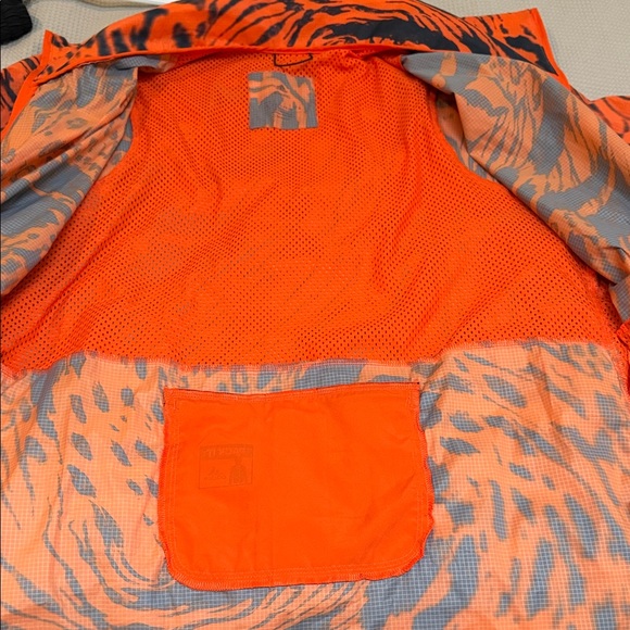 Adidas sz L Running Jacket - orange, dk navy - perfect for Oilers fans - mesh - Picture 12 of 13